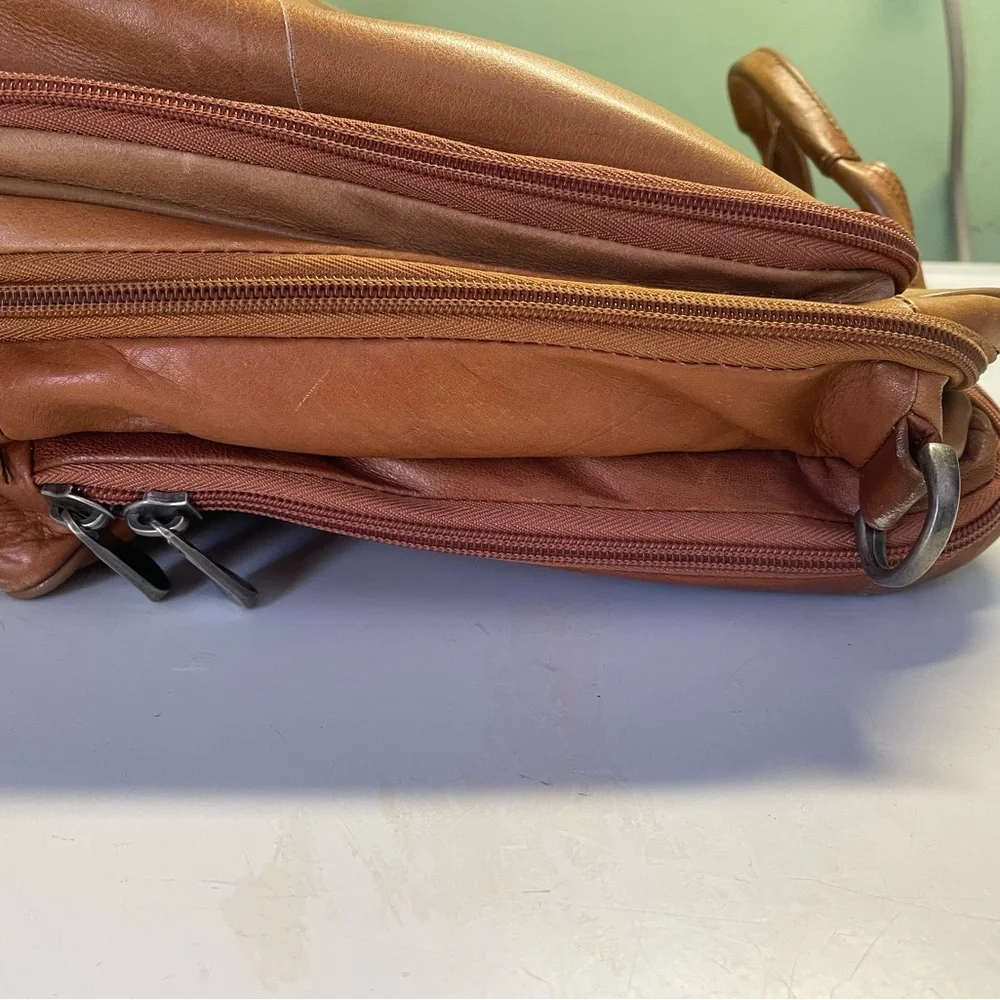 Heritage Briefcase/Laptop Bag leather VTG overnight bag many!! pockets read Desc